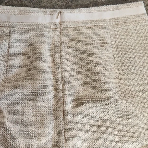 Boden Beige Textured Pencil Skirt Size 8 - Picture 4 of 5